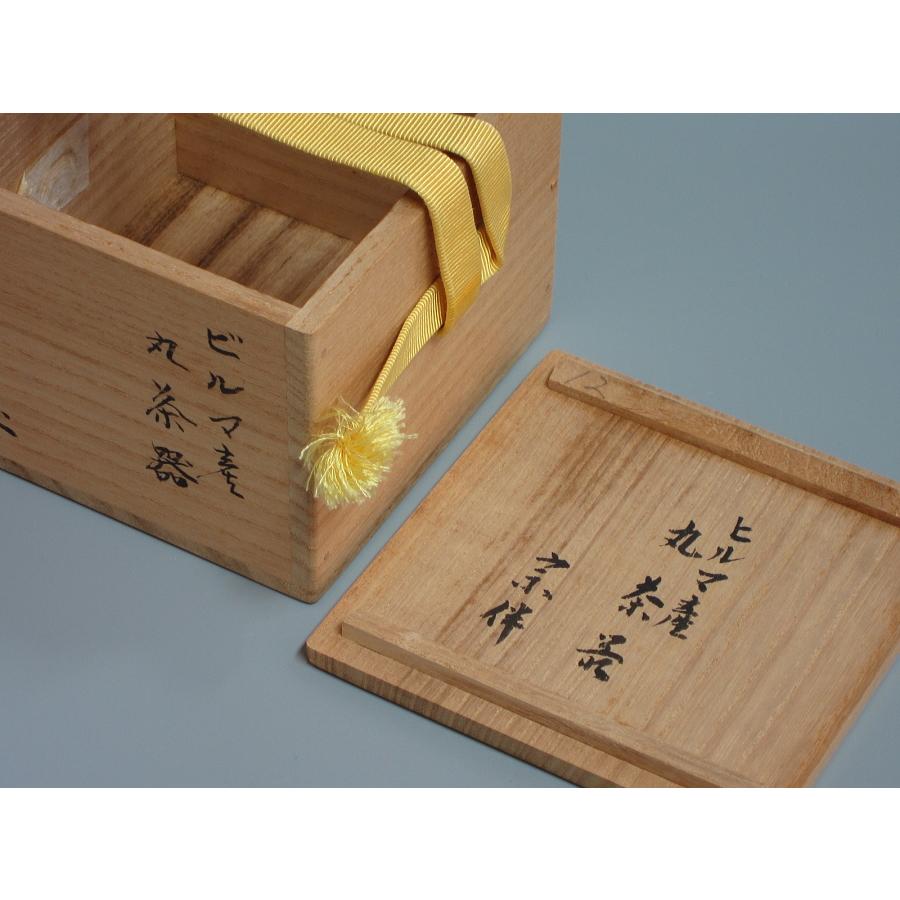 黒い木製棗 金色の花模箱付き 金馬塗 黒丸棗 金彩草花紋 永田宗伴在判箱書付 ビルマ製 : 茶道具商 越