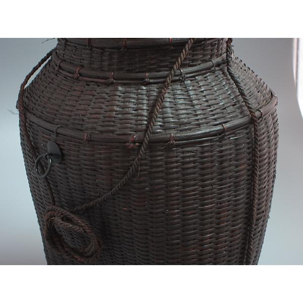 e2770 南蛮 花入 高さ25.5cm 木箱入り 茶道具 e2770 南蛮 花入 高さ25.5cm 木箱入り 茶道具