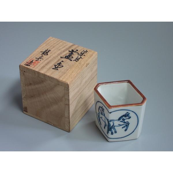 染付菱馬蓋置 橋本龍岳造 共箱 : hutaoki-hisiuma-mn : 茶道具商 越中屋 - 通販 - Yahoo!ショッピング 染付菱馬蓋置 橋本龍岳造 共箱 : hutaoki-hisiuma-mn : 茶道具商 越中屋 - 通販 - Yahoo!ショッピング