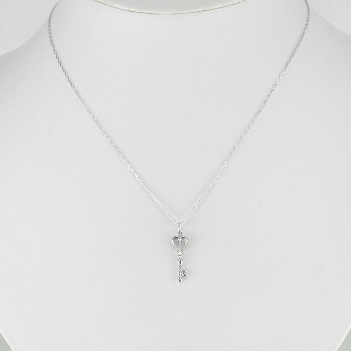 キーモチーフ ネックレス ハート ダイヤモンド ブルーダイヤ カギ 鍵