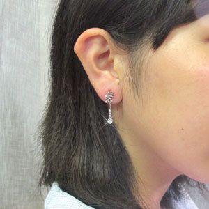 ダイヤモンド ピアス ゴールド 18k フラワー 花 サークル 揺れる 18金 k18 父の日の画像