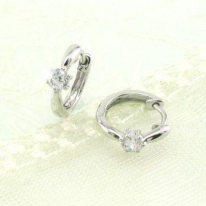ダイヤモンド ピアス フープ ゴールド 18k 中折れ シンプル 一粒 k18 誕生日 プレゼント 父の日の画像