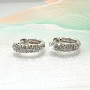 ダイヤモンド ピアス フープ ゴールド 18k 中折れ パヴェ k18 誕生日 プレゼント 母の日 |  | 01
