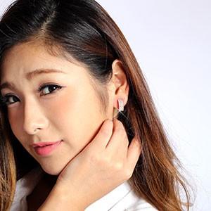 ダイヤモンド イヤリング 指輪 レディース クリップ ゴールド 18k パヴェ フラワー アンティーク ミル 18金 バレンタイン |  | 04