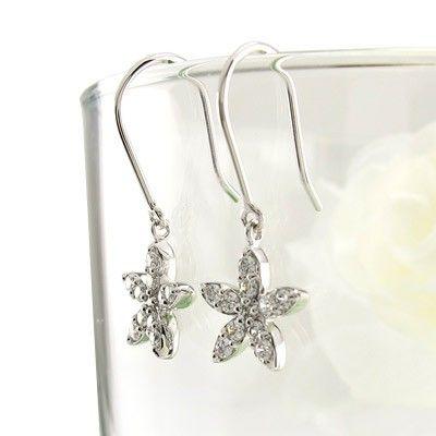 ピアス ゴールド 18k ダイヤモンド フフラワー 花 揺れる k18 誕生日 プレゼント 父の日の画像