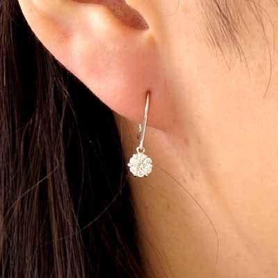 フックピアス ゴールド 18k ダイヤモンド フラワー ミステリーゆれる 18金 父の日の画像