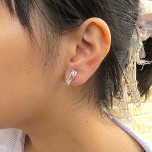 ダイヤモンド イヤリング 指輪 レディース クリップ ピアス プラチナ 900 シンプル ウェーブ 誕生日 プレゼント 父の日の画像