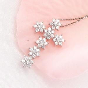クロス ネックレス レディース ダイヤモンド ゴールド 10k ペンダント 十字架 雪 スノー 10金 誕生日 プレゼント 父の日の画像