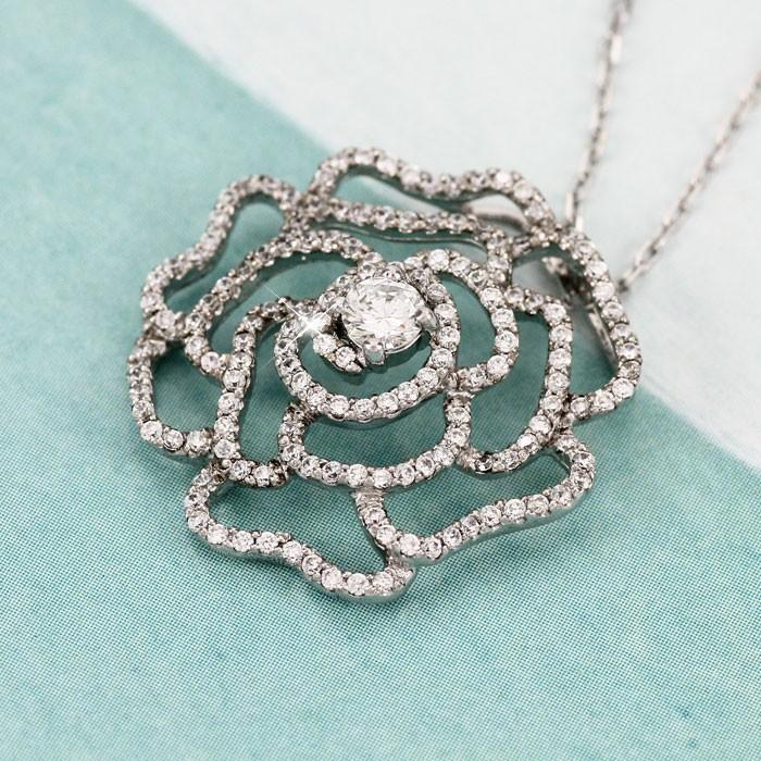 希少美品　アガット　K10 ダイヤモンド　0.46 ローズネックレス　薔薇　花 希少美品 アガット K10 ダイヤモンド 0.46 ローズネックレス