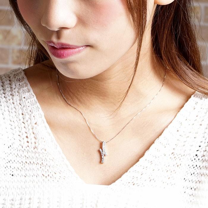ダイヤモンド ネックレス レディース プラチナ 900 ペンダント カーブ ウェーブ 誕生日 プレゼント 父の日の画像