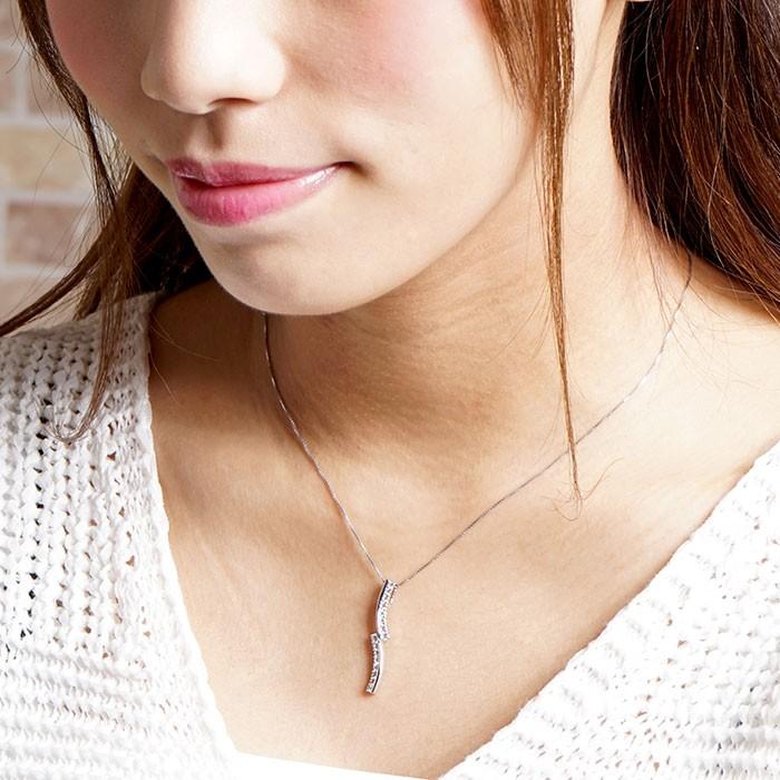 ダイヤモンド ネックレス レディース プラチナ 900 ペンダント カーブ ウェーブ 誕生日 プレゼント 父の日の画像