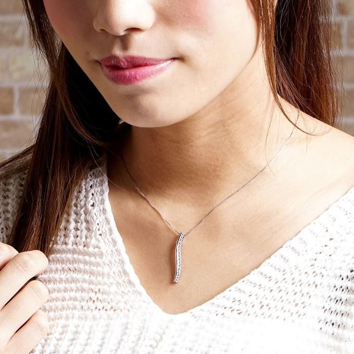 ダイヤモンド ネックレス レディース プラチナ 900 ペンダント カーブ ウェーブ 誕生日 プレゼント 父の日の画像