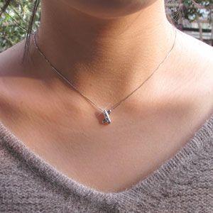クロス ネックレス レディース ダイヤモンド ゴールド 18k ペンダント 地金 18金 k18 誕生日 プレゼント 父の日の画像