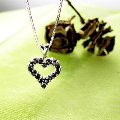 ハート ネックレス ダイヤモンド ゴールド 18k ペンダント ブラックダイヤ 誕生日 プレゼント 父の日の画像