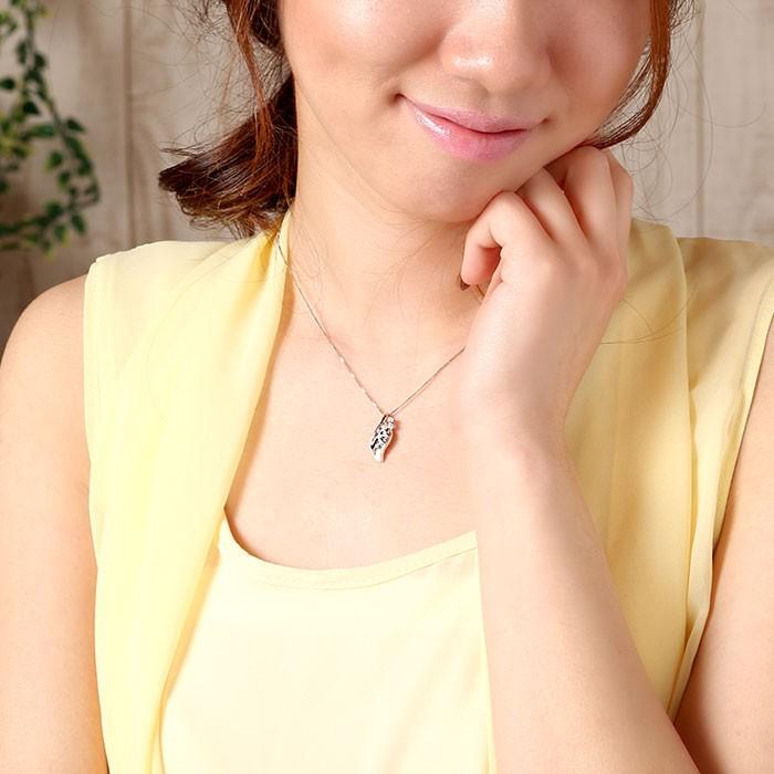 ネックレス ダイヤモンド ゴールド 18k ペンダント リーフ 葉っぱ 18金 誕生日 プレゼント 父の日の画像