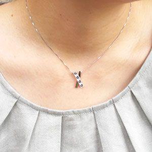 ブラックダイヤ ネックレス ゴールド 18k ペンダント 透かし フラワー ブラックダイヤ 18金 誕生日 プレゼント 父の日の画像