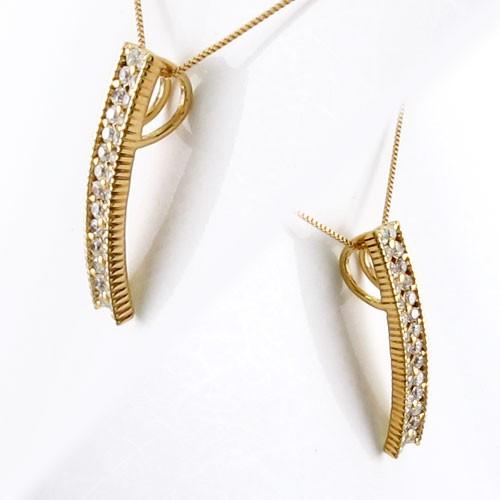 ネックレス ダイヤモンド ゴールド 18k ペンダント フラワー 花 透かし レース スクエア 18金 誕生日 プレゼント 父の日の画像