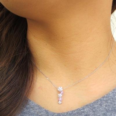 ダイヤモンド ネックレス レディース ゴールド 18k ピンクサファイア ペンダント フラワー 花 18金 k18 誕生日 プレゼント 父の日の画像