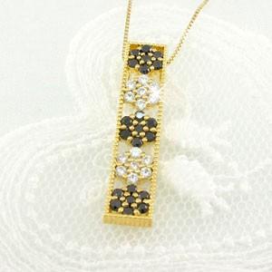 ブラックダイヤモンド ネックレス ゴールド 18k ペンダント フラワー 花 ミル ブラックダイヤ 18金 誕生日 プレゼント 父の日の画像