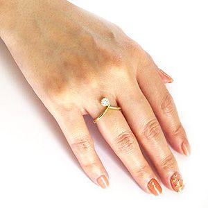 リング 指輪 レディース ダイヤモンド ゴールド 18k V字 フラワー スイング ゆれる 18金 k18 YG 父の日の画像