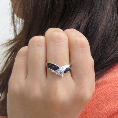 ブラックダイヤモンド リング ゴールド 18k 指輪 リボン ウェーブ k18 父の日の画像