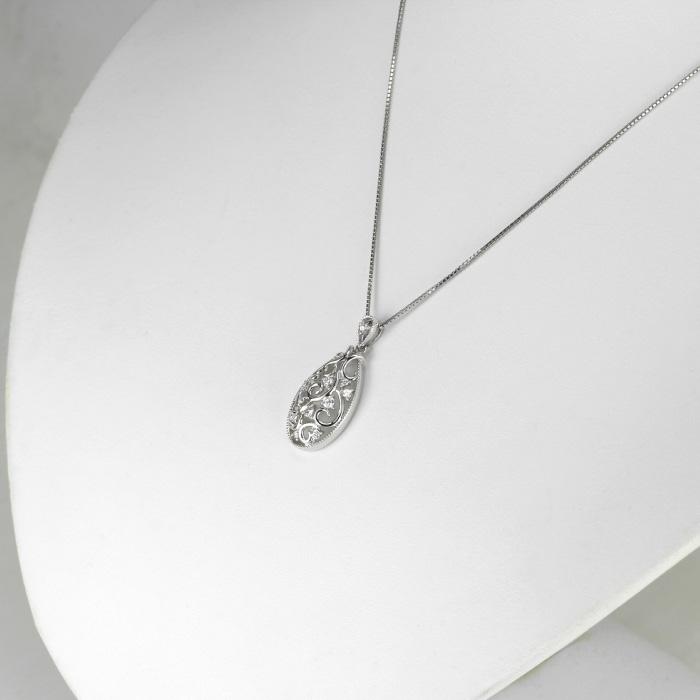 アラベスク ネックレス プラチナ Pt900 ダイヤモンド 透かし 唐草 ペアシェイプ レディース ペンダント 誕生日 プレゼント 父の日の画像
