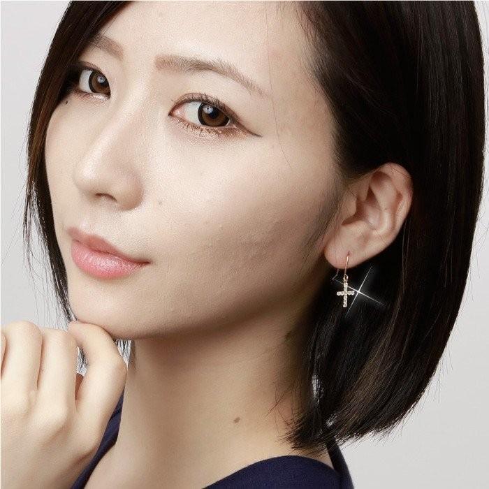 ピアス 18金 フックピアス クロス ダイヤモンド プレゼント 誕生日 十字架 k18ゴールド 父の日の画像