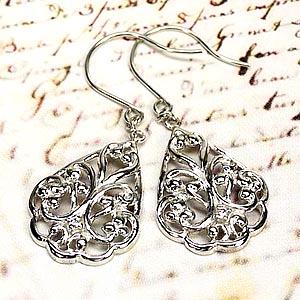 フックピアス プラチナ Pt900 ダイヤモンド アラベスク 透かし スタッド プレゼント 誕生日 母の日 爆買 |  | 01