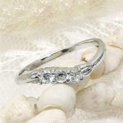 リング ダイヤ トリロジー 天然ダイヤモンド Pt900 プラチナ 結婚指輪 マリッジ 父の日の画像