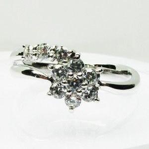 リング ダイヤモンド Pt900 プラチナ フラワー 花 指輪 父の日の画像