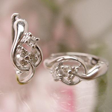 中折れフープ ピアス k18ホワイトゴールド ダイヤ 0.1ct レディース ジュエリー アクセサリーの画像
