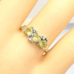 指輪 ピンキーリング ぺリドット ハート ダイヤ リング プラチナ900 pt900 レディース ジュエリー アクセサリーの画像