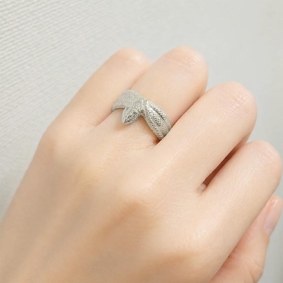 指輪 ダイヤモンド リング へび 白蛇 ダイヤモンド 0.01ct スネーク プラチナ900 pt900 レディース ジュエリー アクセサリーの画像