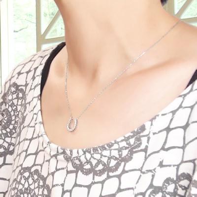 馬蹄 ダイヤモンド ネックレス ペンダント ダイヤ 0.3ct ホースシュー プラチナ900 pt900 レディース アクセサリーの画像