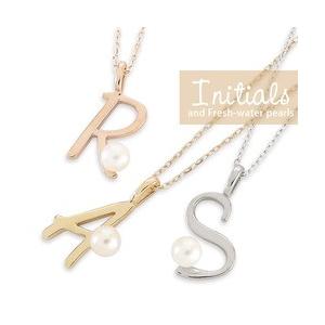 イニシャル ネックレス パール ネックレス 一粒 k10ゴールド 10金 ネーム ネックレス アコヤ真珠 ペンダント 重ねづけ レディース