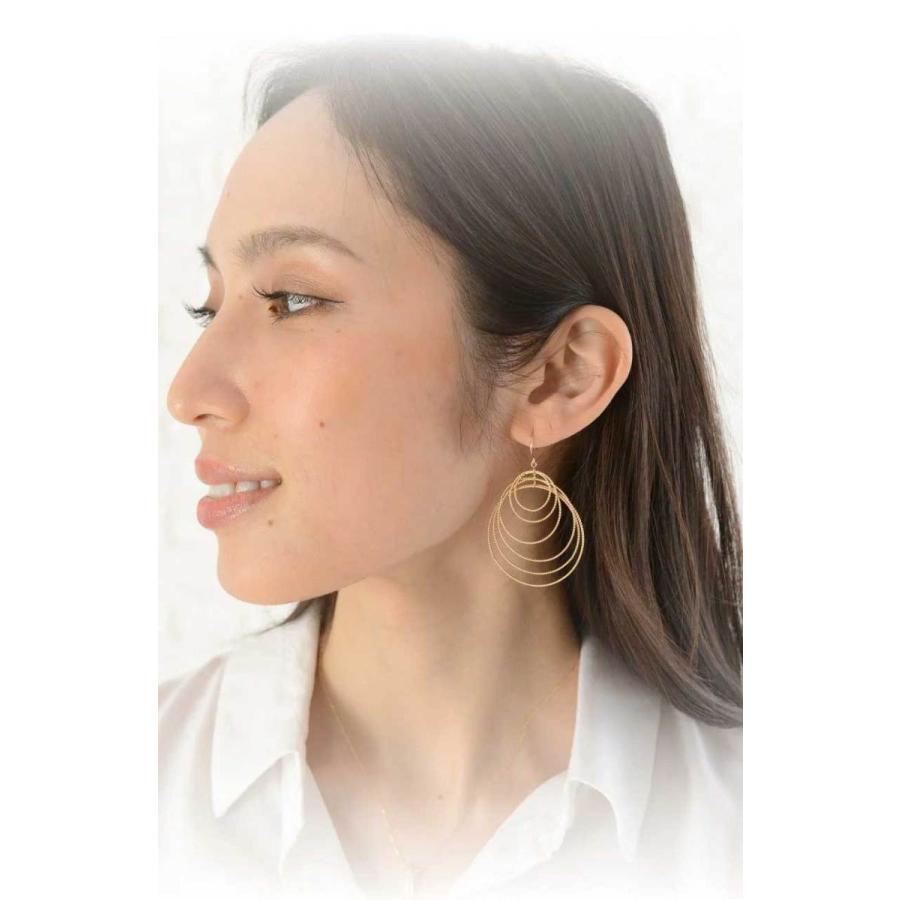 k10 10金 イエローゴールド ピアス サークル フックピアス アメリカンピアス ツイスト 大きい レディースの画像