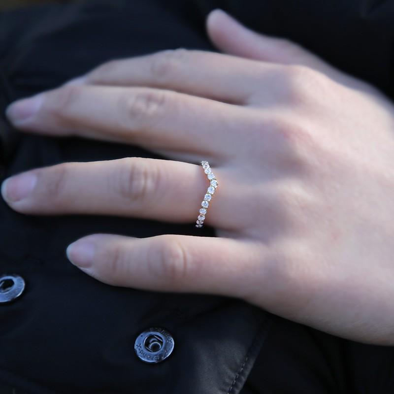 指輪 ダイヤモンド リング 0.5ct k18ゴールド 18金 V字 Vライン エタニティリング レディース ジュエリー アクセサリーの画像