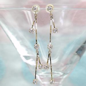 ロング ピアス キュービックピアス ｋ18イエローゴールド レディース ジュエリー アクセサリー