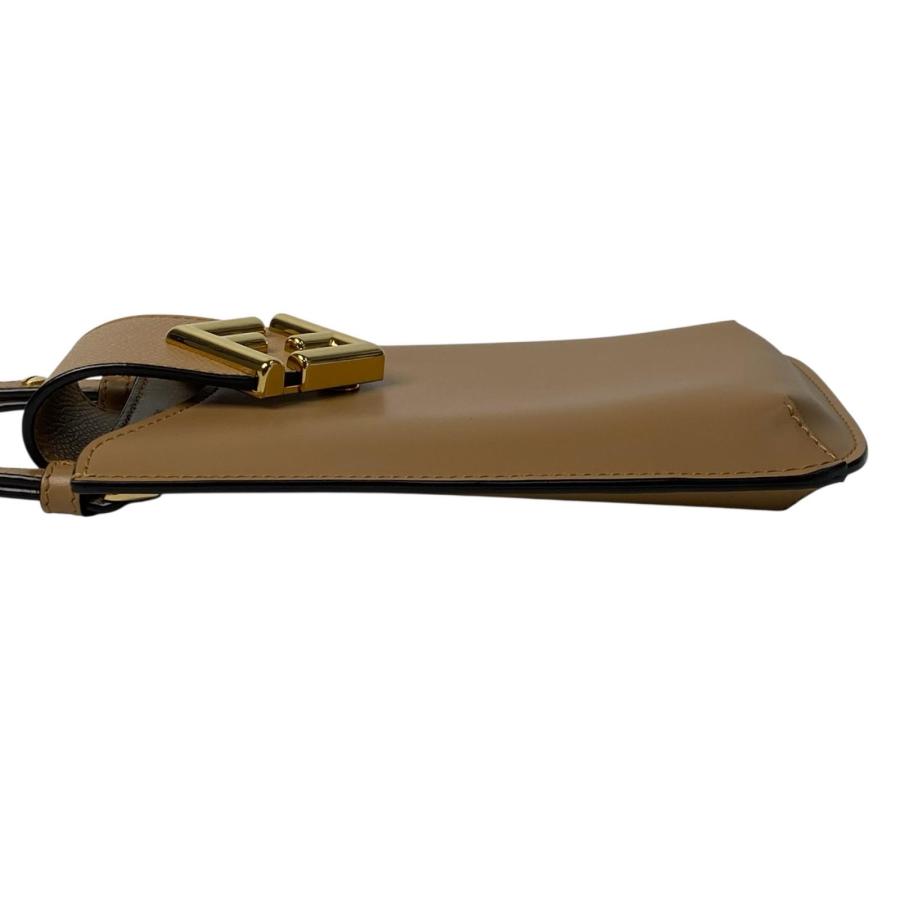FENDI（フェンディ） 美品 FENDI FFダイヤモンド フォンポーチ 7AS188