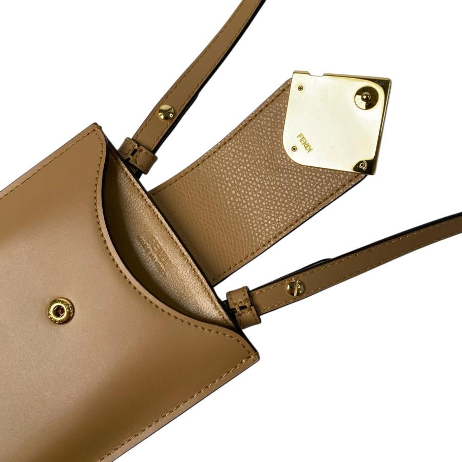 FENDI（フェンディ） 美品 FENDI FFダイヤモンド フォンポーチ 7AS188