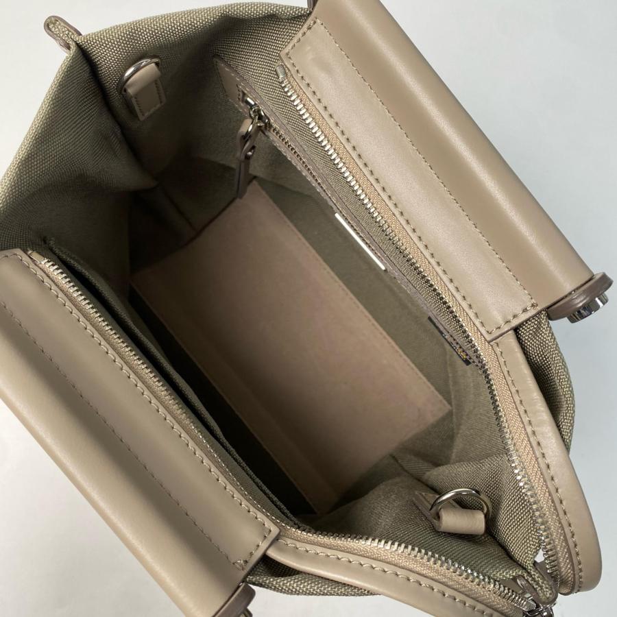 美品 イアクッチ IACUCCI ソルベット S CORDURA 2way トートバッグ