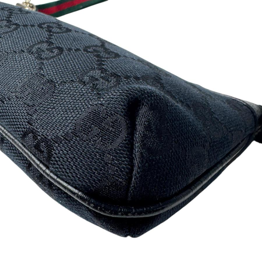 GUCCI GGキャンバス ポーチ チャーム付き GUCCI（グッチ） 美品 GUCCI GGキャンバス ポーチ シェリーライン