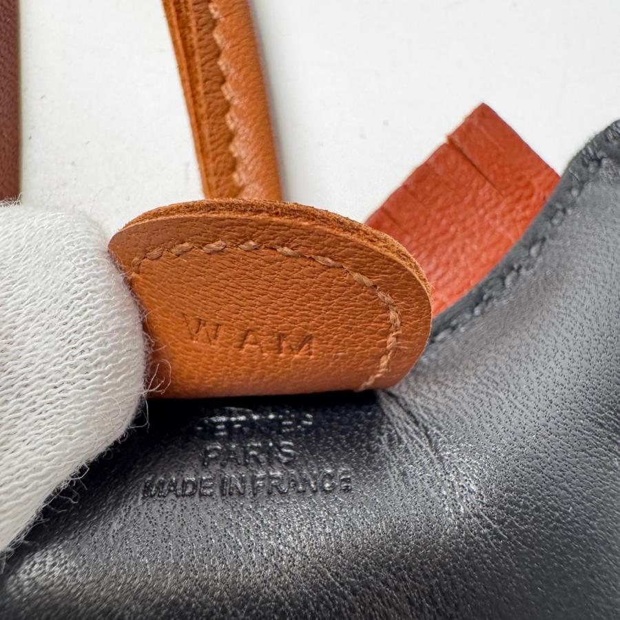 美品 エルメス HERMES ロデオ チャームPM 黒 シエンヌ ゴールド ラムスキン W刻印 レディース HERMES（エルメス） 美品 ロデオ チャームPM 黒 シエンヌ ゴールド