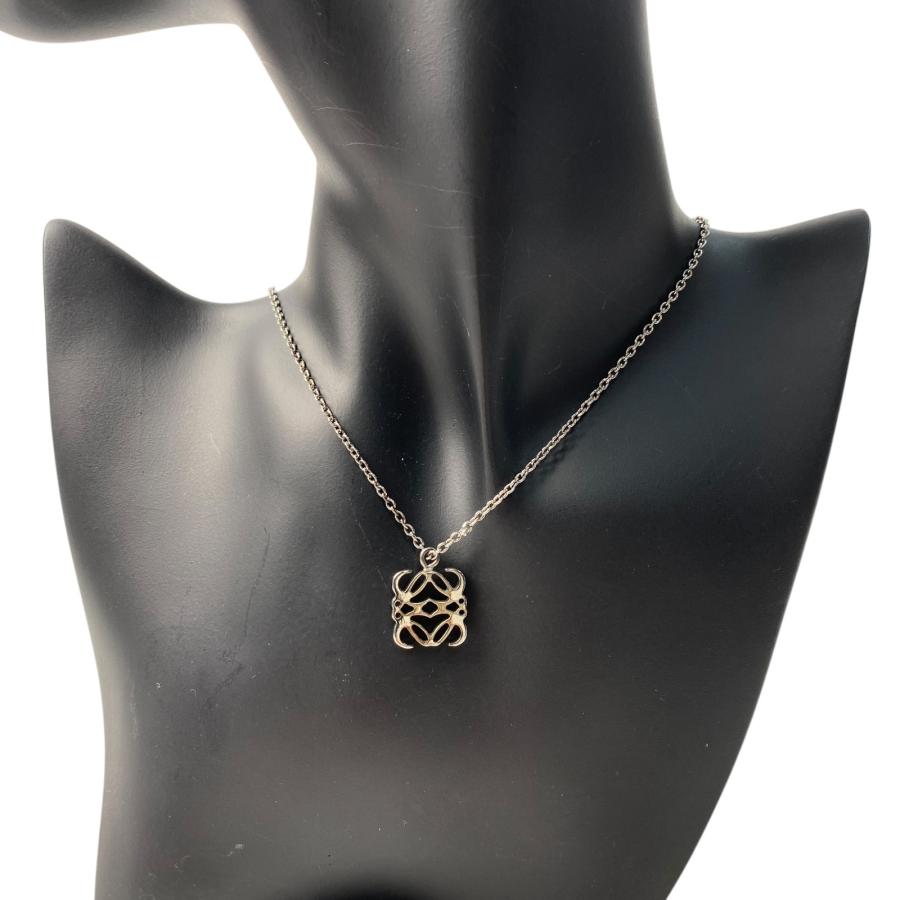 箱付き　極美品✨　LOEWE　ロエベ　アナグラム　ネックレス　1350 箱付き 極美品✨ LOEWE ロエベ アナグラム ネックレス 1350