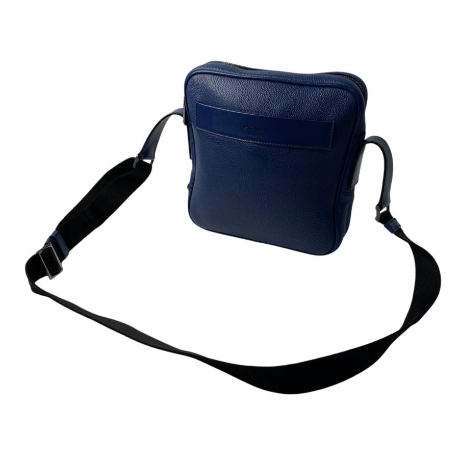 PRADA（プラダ） メンズ 三角ロゴプレート ショルダーバッグ 斜めがけ