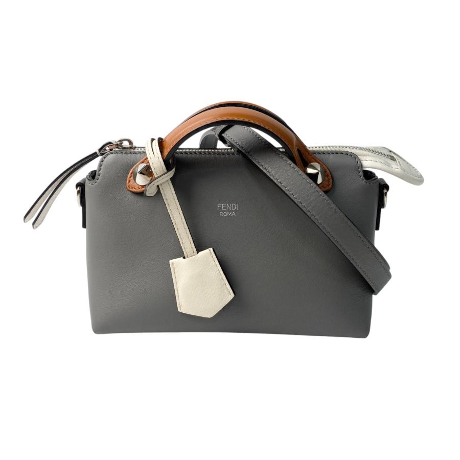 美品，Fendi限定品ショルダーバッグ