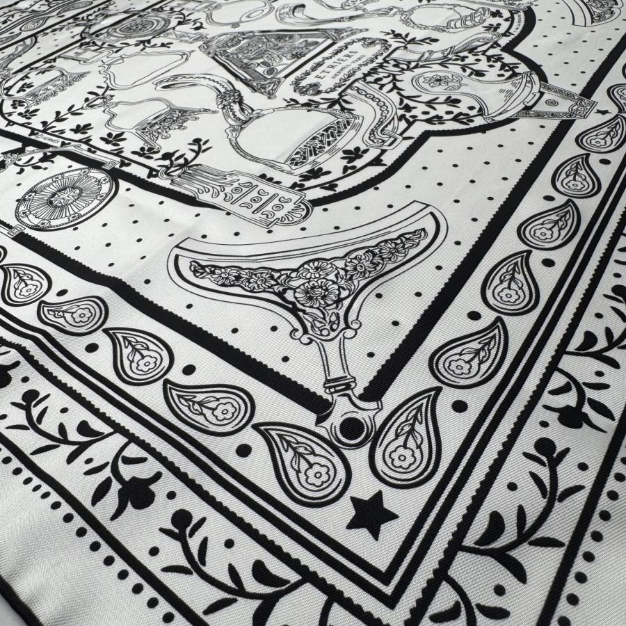 エルメス HERMES カレ55 鎧 ETRIERS BANDANA スカーフ レディース HERMES（エルメス） カレ55 鎧 ETRIERS BANDANA スカーフ レディース
