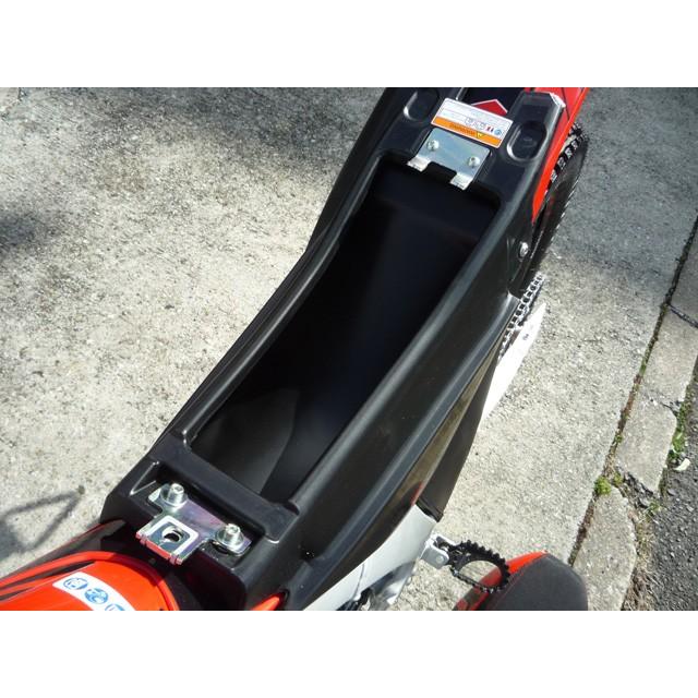 0R24M-ESE-016（7710A-NN4-K10） MONTESA COTA4RT シングルシートASSY 2014-2019の画像