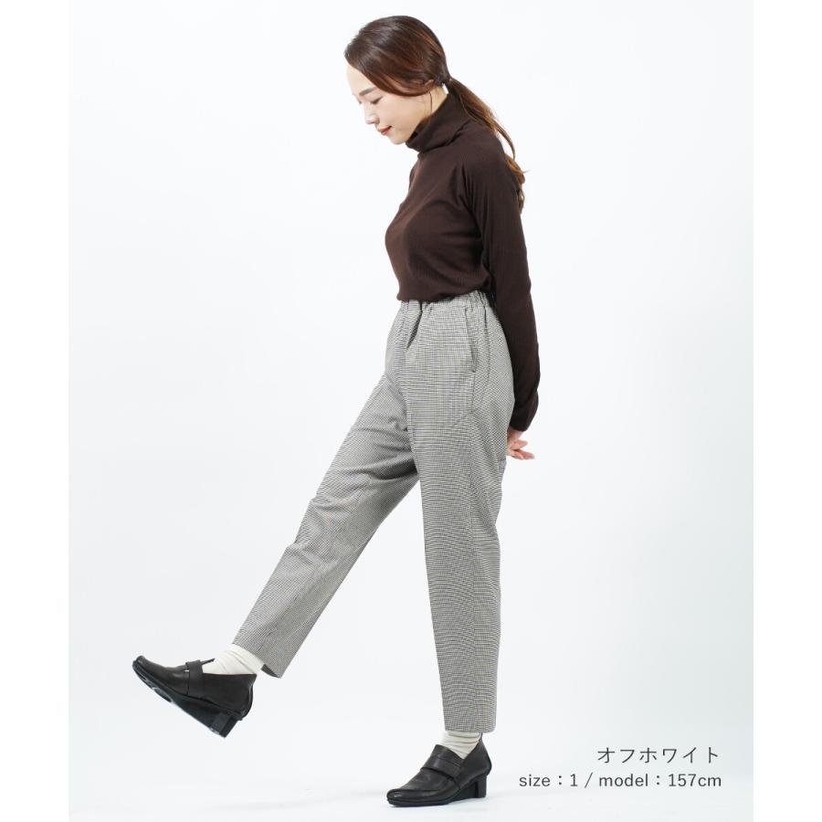 新品未使用　タグ付き　テーパードパンツ　ミズイロインド mizuiroind（ミズイロインド） センタープレスパンツ テーパードパンツ