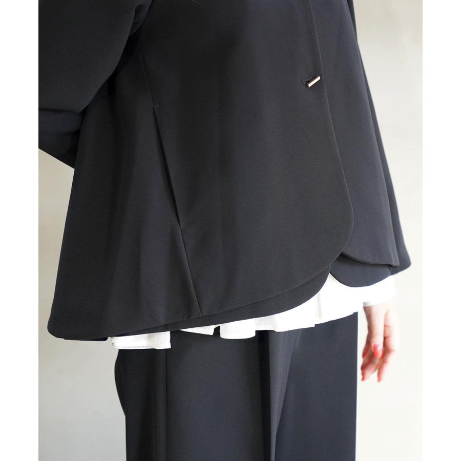 CHIGNON シニヨン オーバーブルゾン ブラック 2024秋冬 未使用 シニヨン バックフレアージャケット CHIGNON 2026春夏新作 レディース
